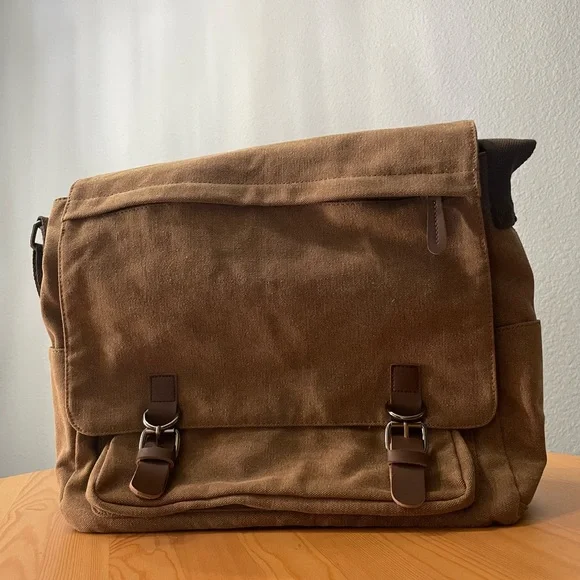 Canvas Messenger Bag for Men Women Travel Satchel Shoulder bag
15.6 Inch Laptop - Picture 7 of 10